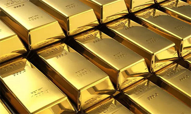 黄金因美元下跌而上升      美国利率备受关注