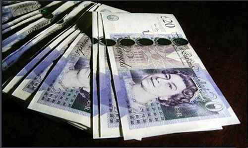英镑兑美元快速拉升逾80点      苏格兰公投或会出现逆转