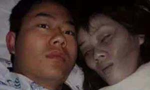 日本32岁的清吉泰变态恋尸癖 与死去妻子同床共枕睡了2年